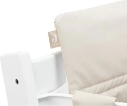 Jollein Stoelverkleiner Meegroei - Nougat -Jollein Babyparadijs 1200x1004 2