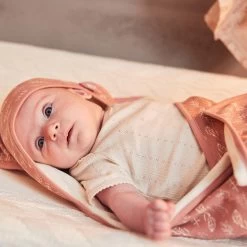 Jollein Badcape Meadow 75x75cm - Rosewood -Jollein Babyparadijs 1200x1200 127