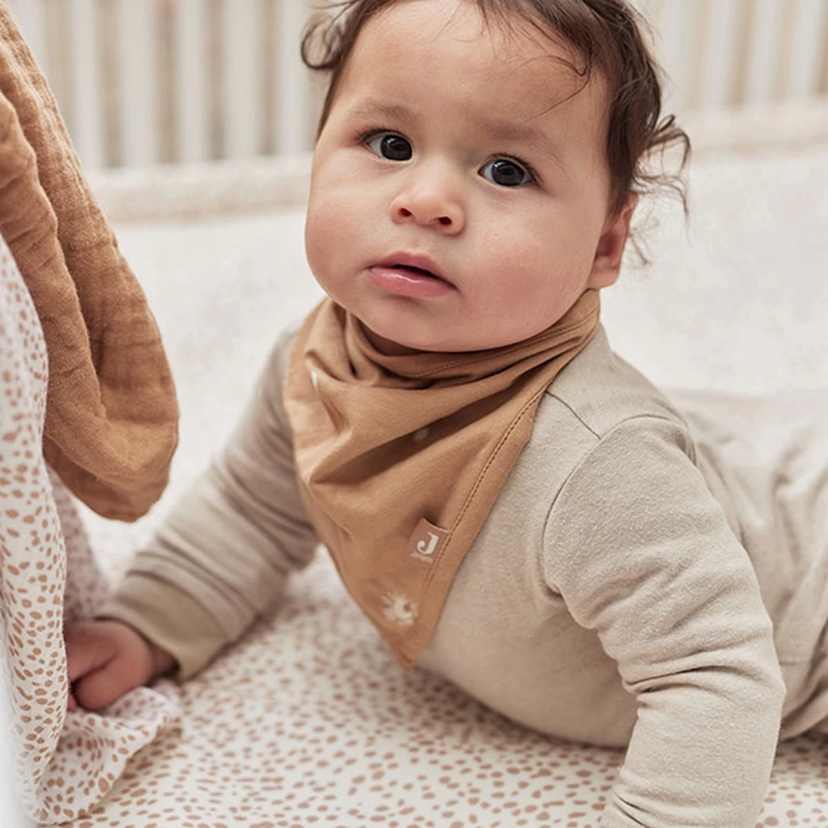 Jollein Slab Bandana Stargaze - Biscuit - 2 Stuks 12 Jollein Slab Bandana Stargaze - Biscuit - 2 Stuks - Afbeelding 12