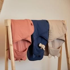 Jollein Wikkeldeken Basic Stripe - Rosewood -Jollein Babyparadijs 1200x1200 390