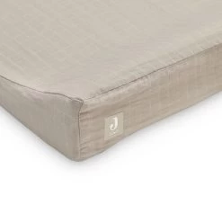 Jollein Aankleedkussenhoes Wrinkled 50x70cm - Nougat 20 Jollein Aankleedkussenhoes Wrinkled 50x70cm - Nougat -Jollein Babyparadijs 1200x1200 582