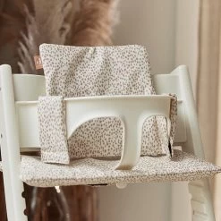 Jollein Stoelverkleiner Meegroei Dotted - Biscuit -Jollein Babyparadijs 1200x1200 637