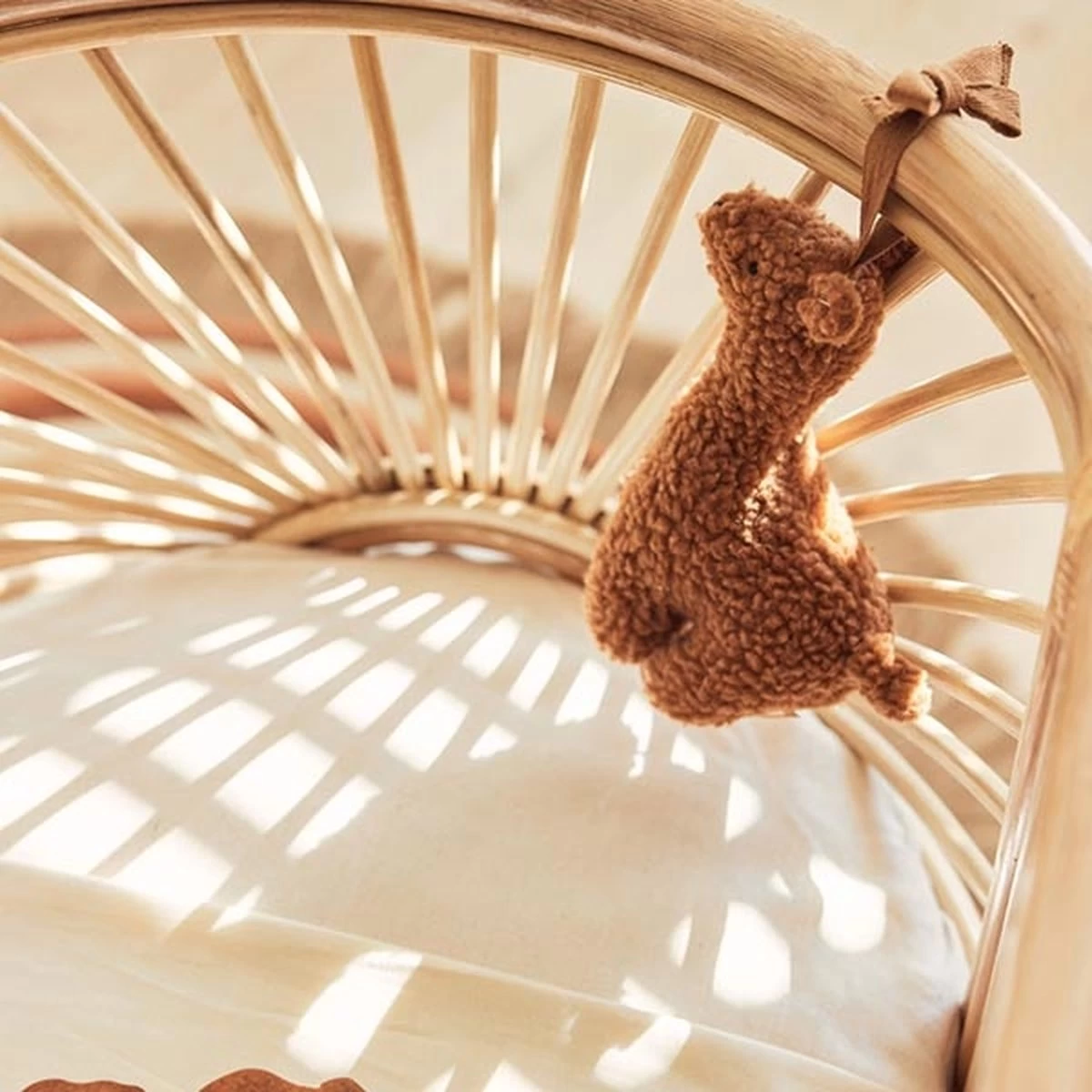 Jollein Muziekhanger - Lama - Caramel 2 Jollein Muziekhanger - Lama - Caramel - Afbeelding 2