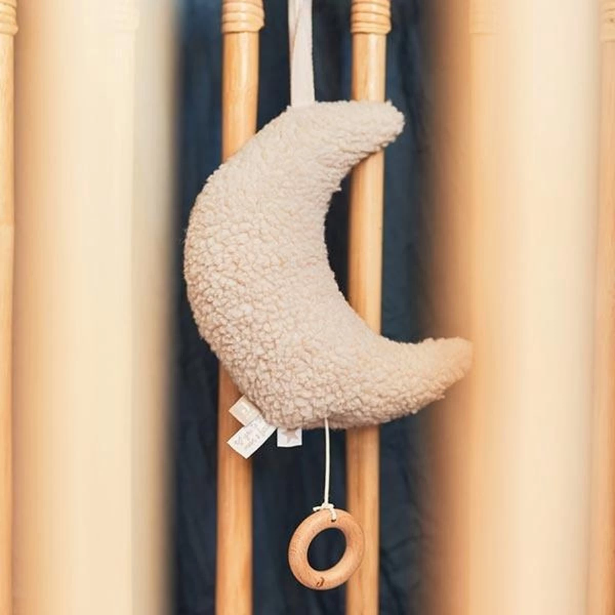 Jollein Muziekhanger - Moon - Nougat 1 Jollein Muziekhanger - Moon - Nougat