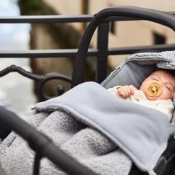 Jollein Voetenzak Voor Autostoel & Kinderwagen - Teddy - Storm Grey -Jollein Babyparadijs 1200x1200 881