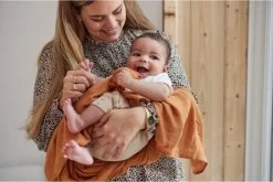 Jollein Baby Deken Ledikant 100x150cm Basic Knit - Caramel -Jollein Babyparadijs 1200x802 1