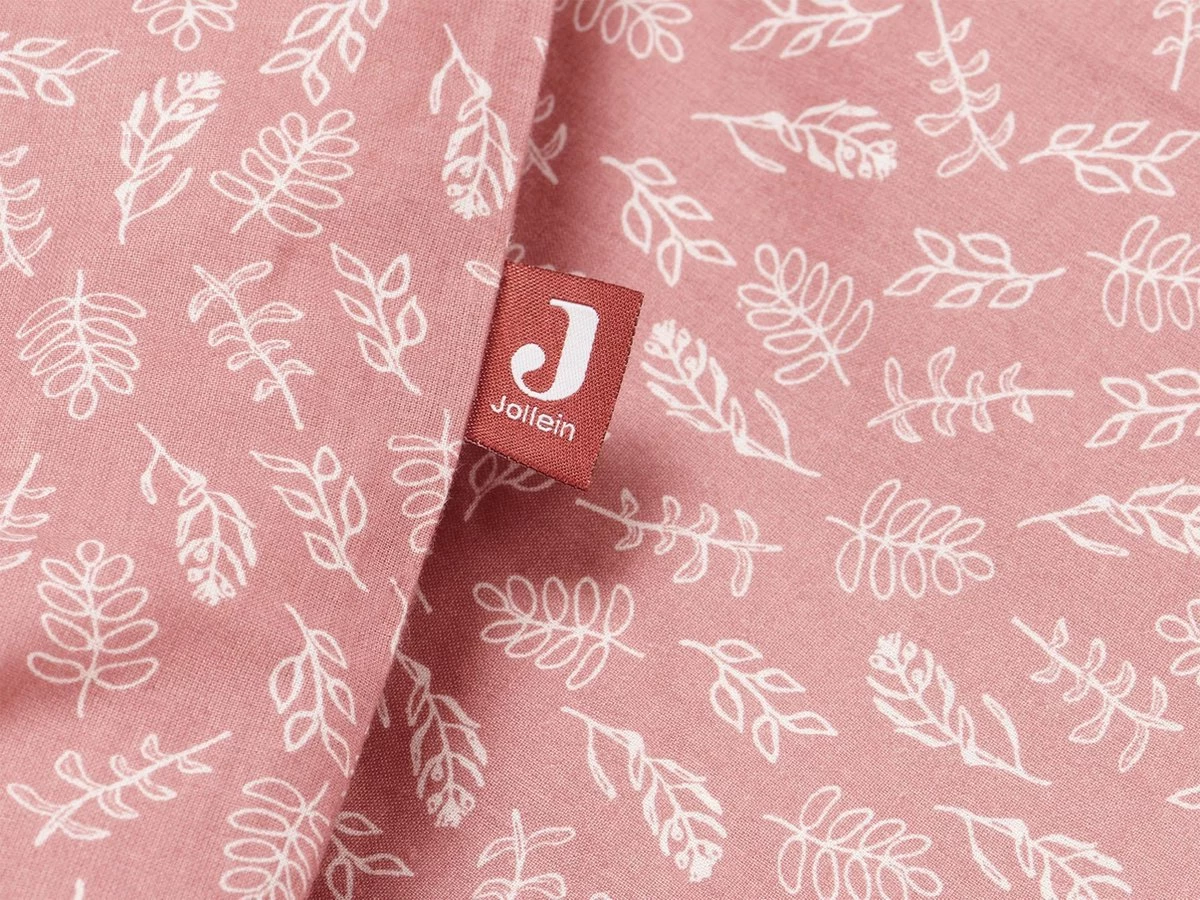 Jollein Baby Dekbedovertrek Met Sloop Meadow 100x135/140cm - Rosewood 2 Jollein Baby Dekbedovertrek Met Sloop Meadow 100x135/140cm - Rosewood - Afbeelding 2