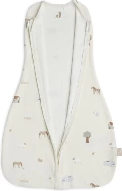 Jollein Baby Slaapzak Newborn Cocoon 0-3 Maanden - Farm -Jollein Babyparadijs 768x1200 2