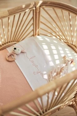 Jollein Baby Deken Wieg 75x100cm Basic Knit - Pale Pink -Jollein Babyparadijs 800x1200 201