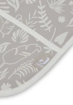 Jollein Slab Waterproof Met Mouw Botanical - Nougat -Jollein Babyparadijs 830x1200 105